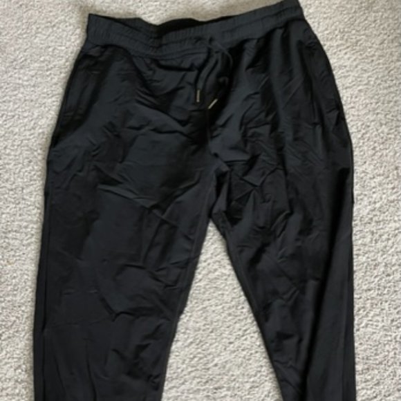 Black Everyday Zipper Joggers - NWT - Picture 1 of 5